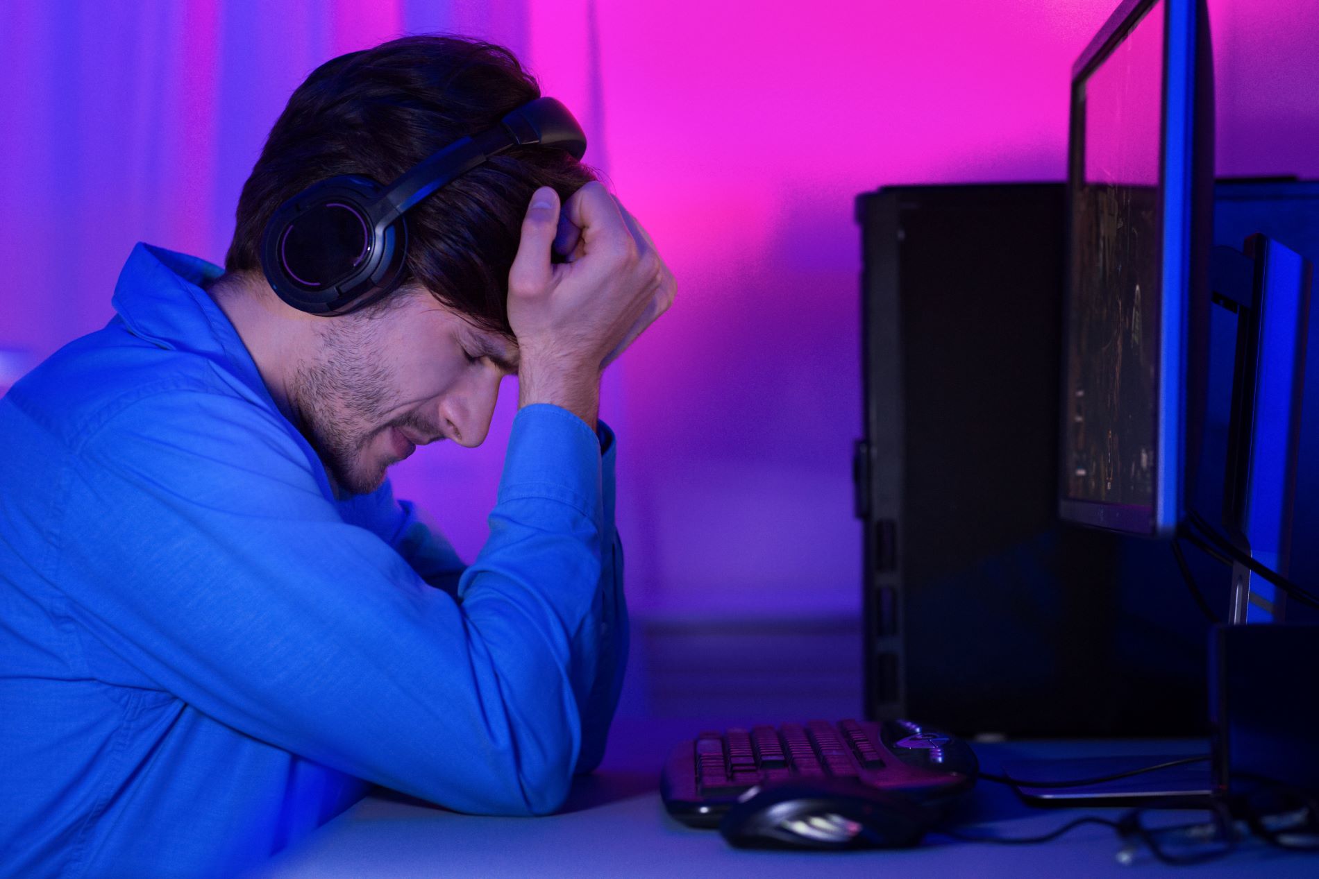 pc gaming risking hearing health