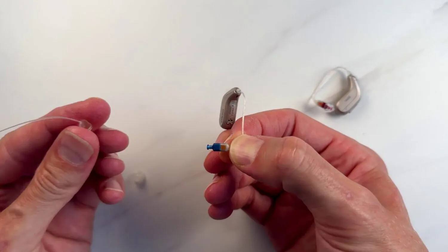 retention lock hearing aid